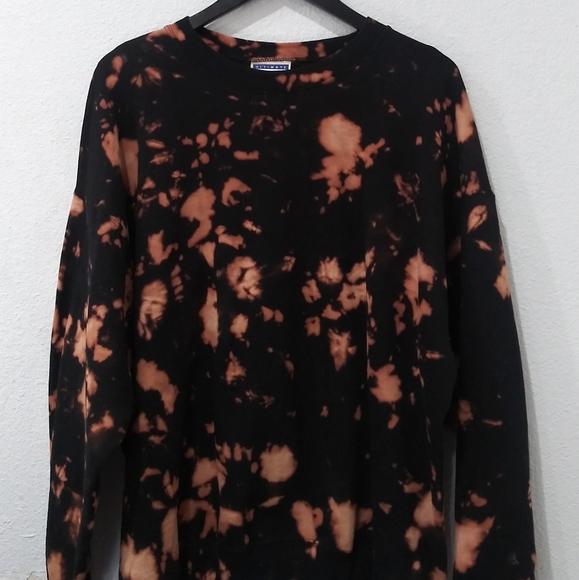 Oversized Sweatshirt - Picture 5 of 5